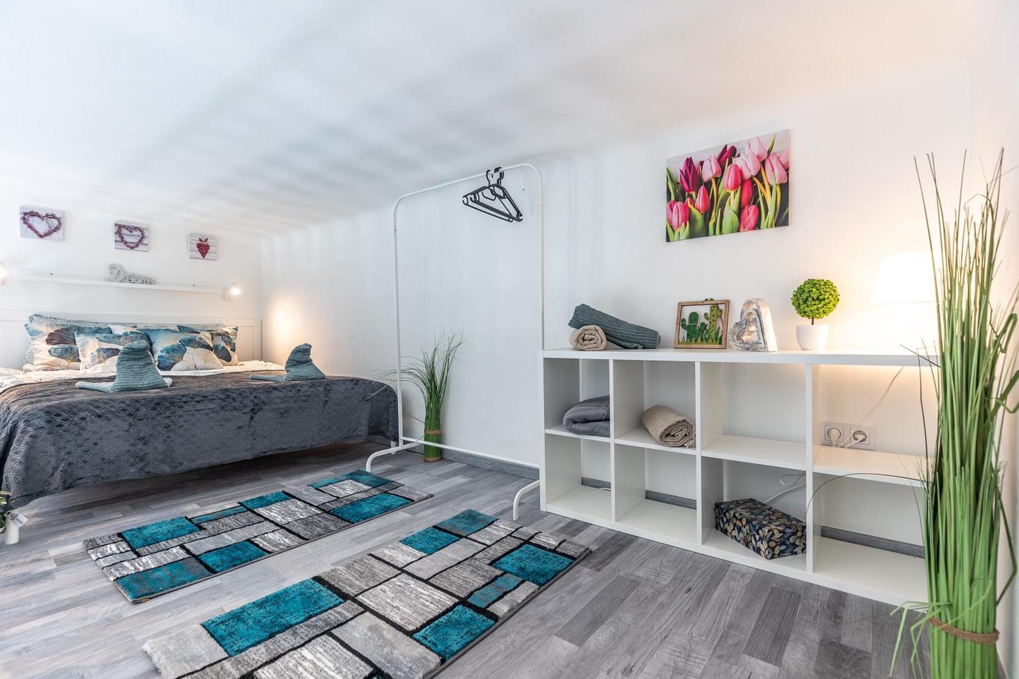 Corvin City Centre Apartament *